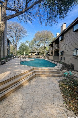 2935 Nacogdoches, San Antonio, TX 78217