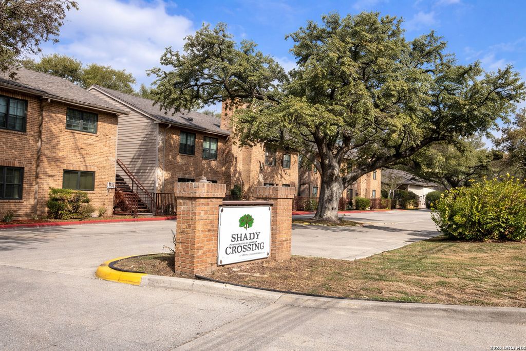 2935 Nacogdoches, San Antonio, TX 78217