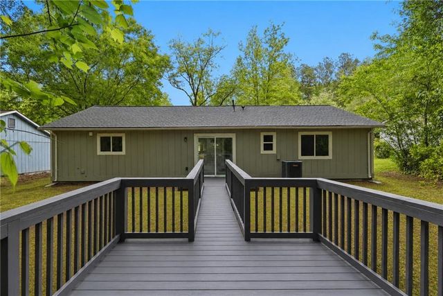 5006 Galbraith Circle, Stone Mountain, GA 30088
