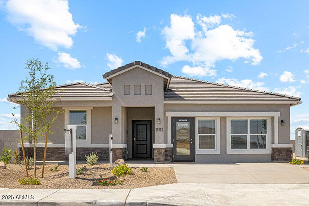 169 S ALMONER Lane S, Casa Grande, AZ 85122