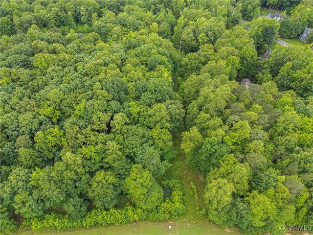 9060 Angels Share Dr, New Kent, VA 23124