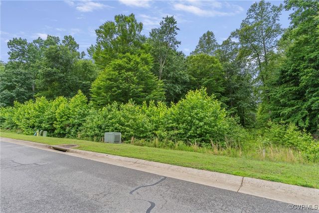 9060 Angels Share Dr, New Kent, VA 23124
