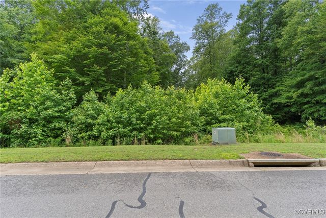 9060 Angels Share Dr, New Kent, VA 23124
