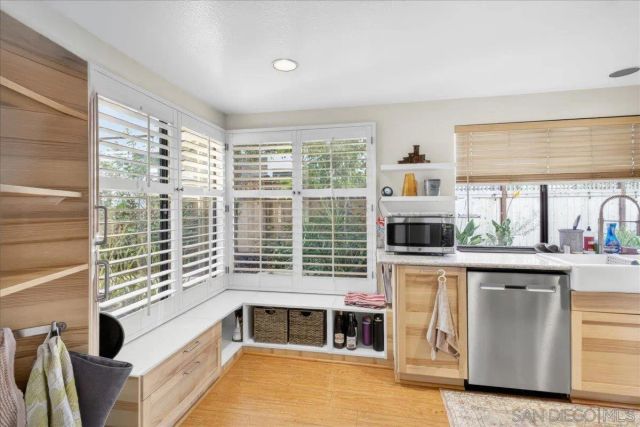 6339 Caminito Del Pastel, San Diego, CA 92111