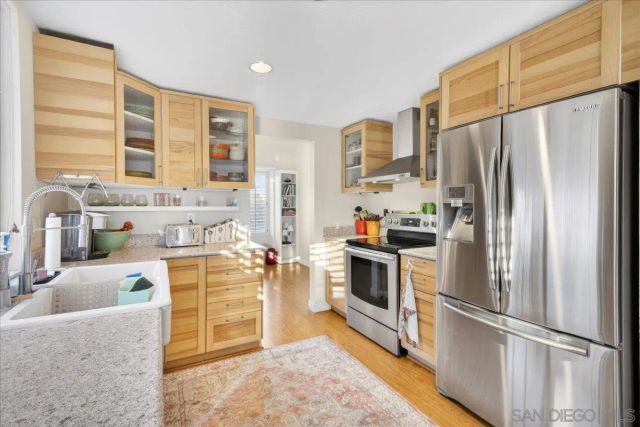 6339 Caminito Del Pastel, San Diego, CA 92111