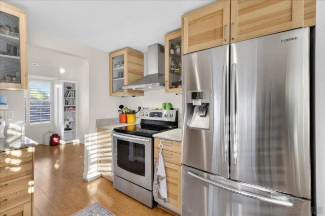 6339 Caminito Del Pastel, San Diego, CA 92111