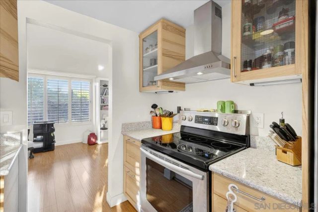 6339 Caminito Del Pastel, San Diego, CA 92111