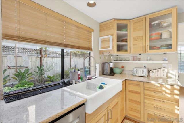 6339 Caminito Del Pastel, San Diego, CA 92111