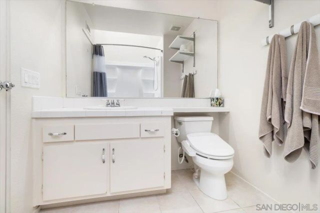 6339 Caminito Del Pastel, San Diego, CA 92111