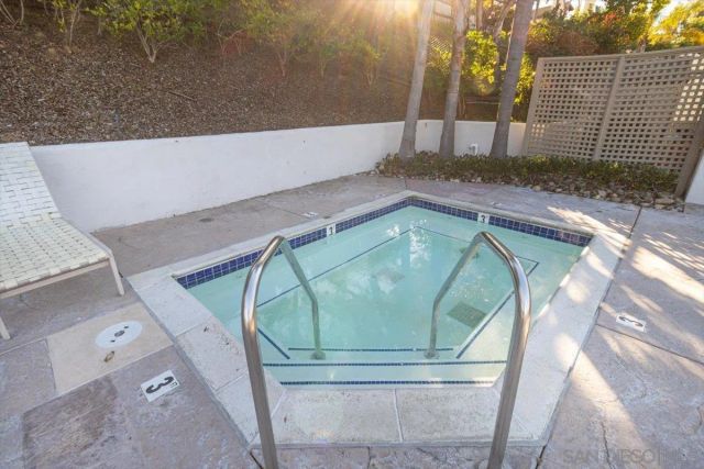 6339 Caminito Del Pastel, San Diego, CA 92111