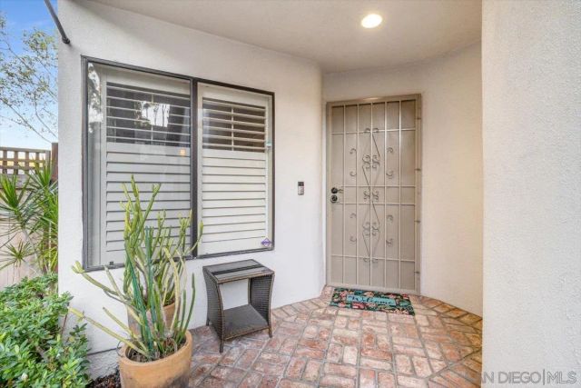 6339 Caminito Del Pastel, San Diego, CA 92111