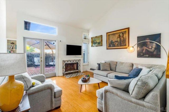 6339 Caminito Del Pastel, San Diego, CA 92111