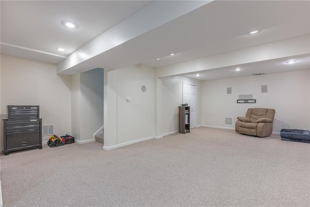 708 Cleary Drive, Fairborn, OH 45324