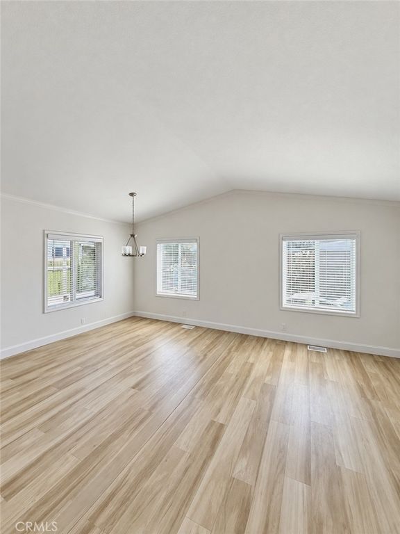 26 Coronado, San Fernando, CA 91345 — photo 5