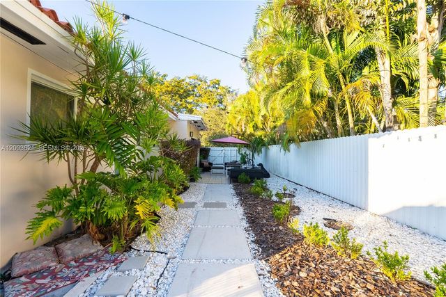 12015 NE 7th Ave, Biscayne Park, FL 33161