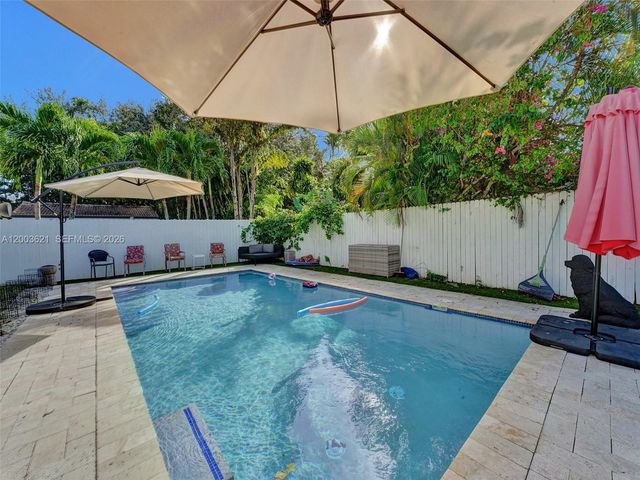 12015 NE 7th Ave, Biscayne Park, FL 33161