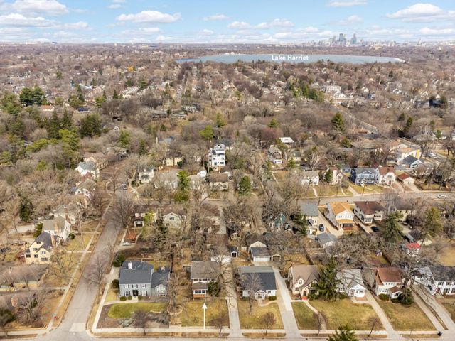 2414 W 54th Street, Minneapolis, MN 55410