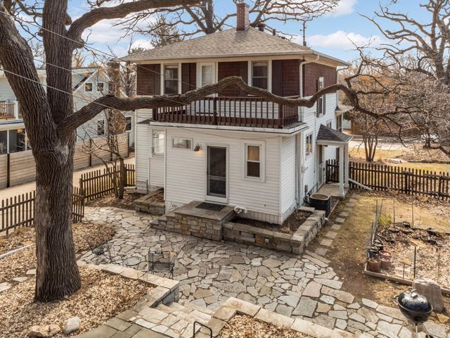 2414 W 54th Street, Minneapolis, MN 55410