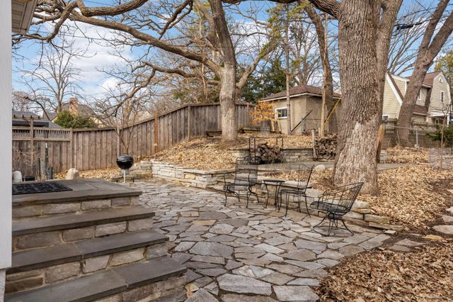 2414 W 54th Street, Minneapolis, MN 55410