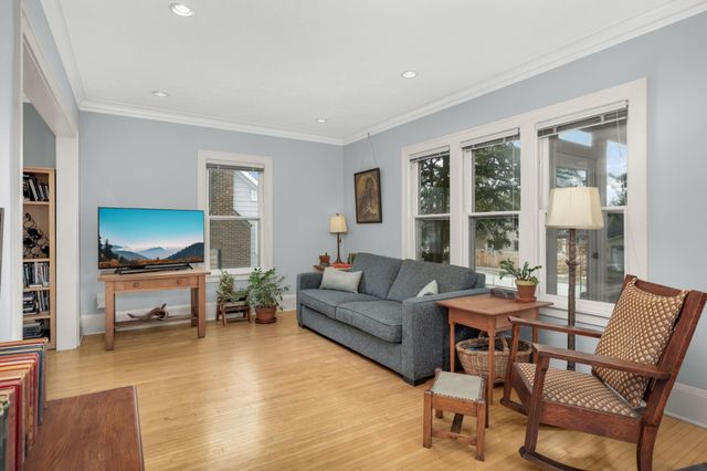 2414 W 54th Street, Minneapolis, MN 55410