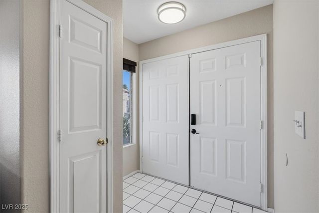 8252 Illusion Court, Las Vegas, NV 89145