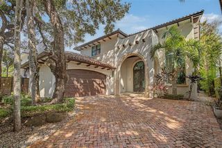 2561 Trapp Ave, Miami, FL 33133