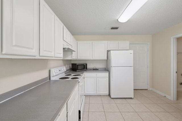 7221 Broadmoor Street, Navarre, FL 32566