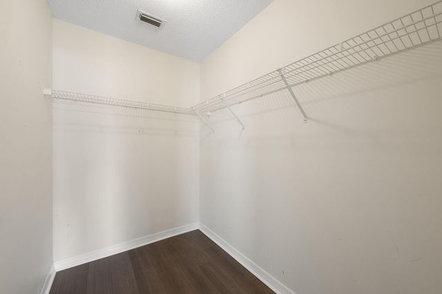 7221 Broadmoor Street, Navarre, FL 32566
