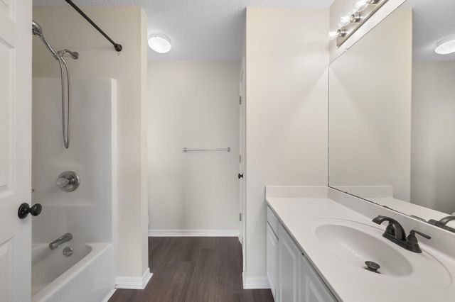 7221 Broadmoor Street, Navarre, FL 32566