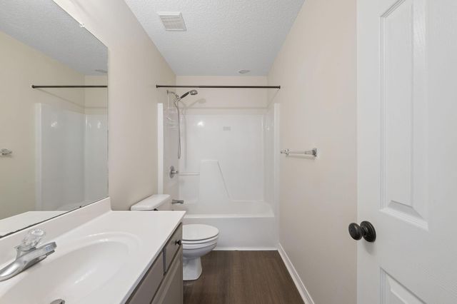 7221 Broadmoor Street, Navarre, FL 32566