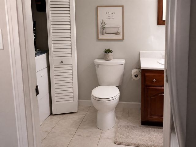 165 Wellman Ave 165, Chelmsford, MA 01863