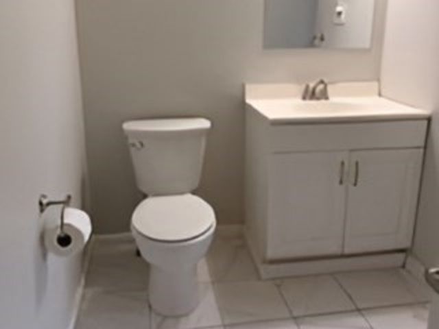 165 Wellman Ave 165, Chelmsford, MA 01863