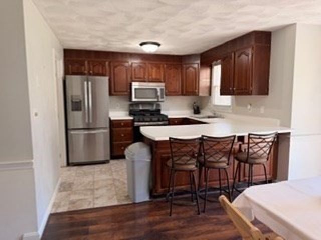 165 Wellman Ave 165, Chelmsford, MA 01863