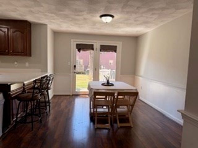165 Wellman Ave 165, Chelmsford, MA 01863