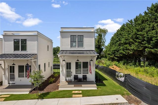 184 W Jarrard Street, Cleveland, GA 30528