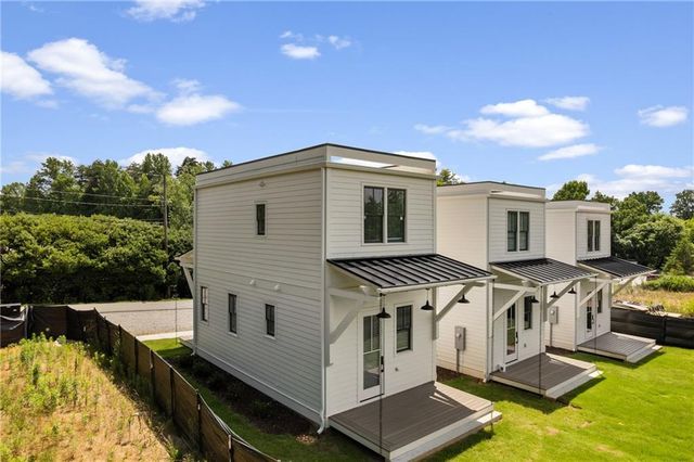 184 W Jarrard Street, Cleveland, GA 30528