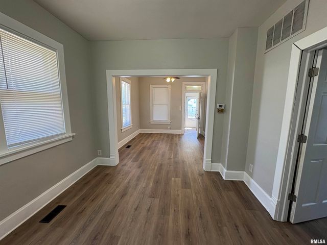 1107 W GILBERT Avenue, Peoria, IL 61604