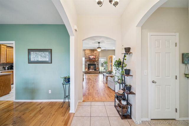 6628 N 427 Road, Chelsea, OK 74016