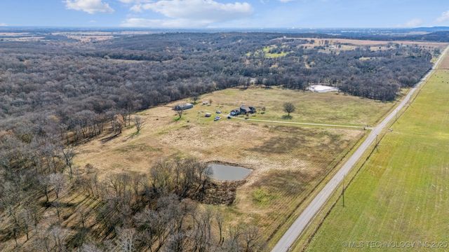 6628 N 427 Road, Chelsea, OK 74016