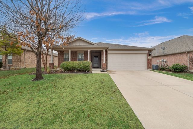 10408 Jaybird Drive, Fort Worth, TX 76244