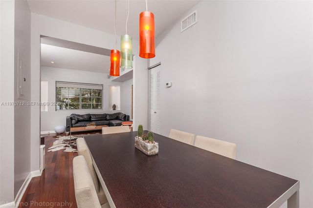 911 3rd St 1, Miami Beach, FL 33139