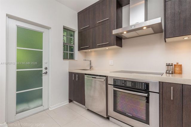 911 3rd St 1, Miami Beach, FL 33139