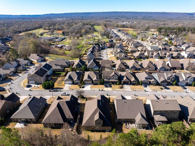 5445 Bungalow Circle, Hixson, TN 37343