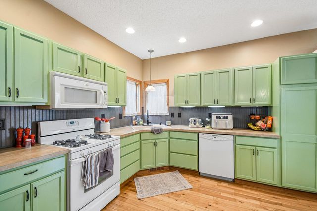 6624 145th Circle N, Hugo, MN 55038