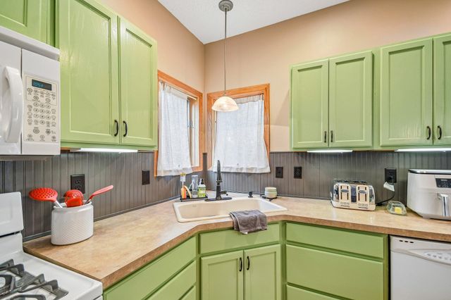 6624 145th Circle N, Hugo, MN 55038