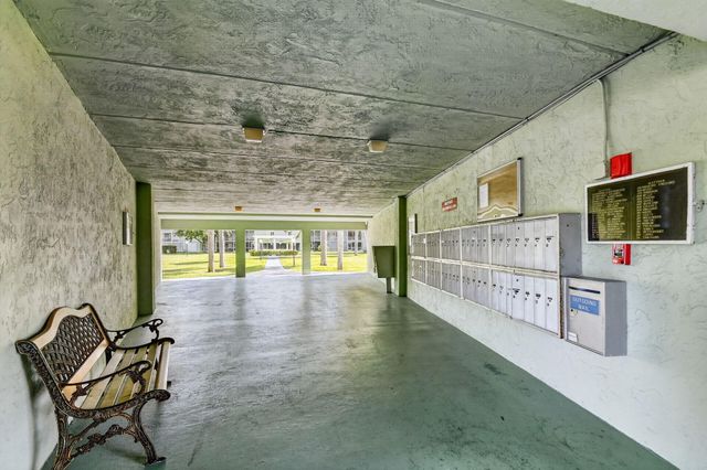 3300 Springdale Boulevard 208, Palm Springs, FL 33461