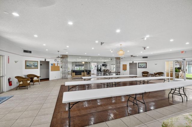 3300 Springdale Boulevard 208, Palm Springs, FL 33461