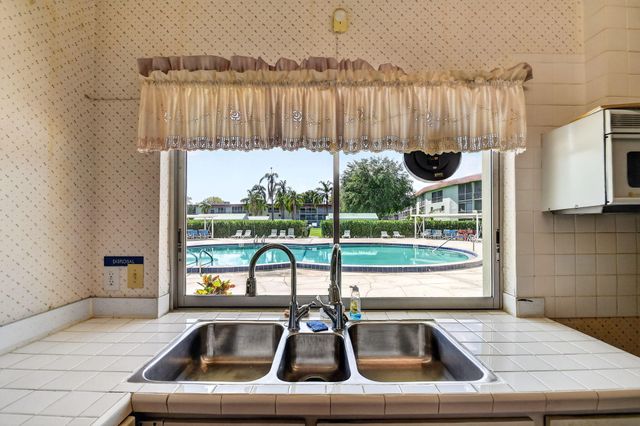 3300 Springdale Boulevard 208, Palm Springs, FL 33461