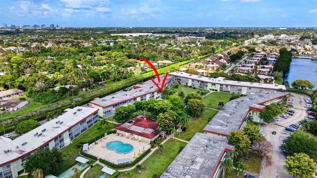 3300 Springdale Boulevard 208, Palm Springs, FL 33461