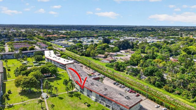 3300 Springdale Boulevard 208, Palm Springs, FL 33461